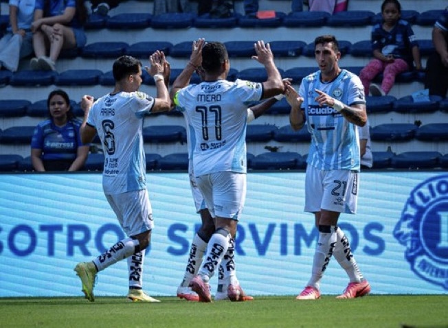 Guayaquil City ante Emelec en el Capwell